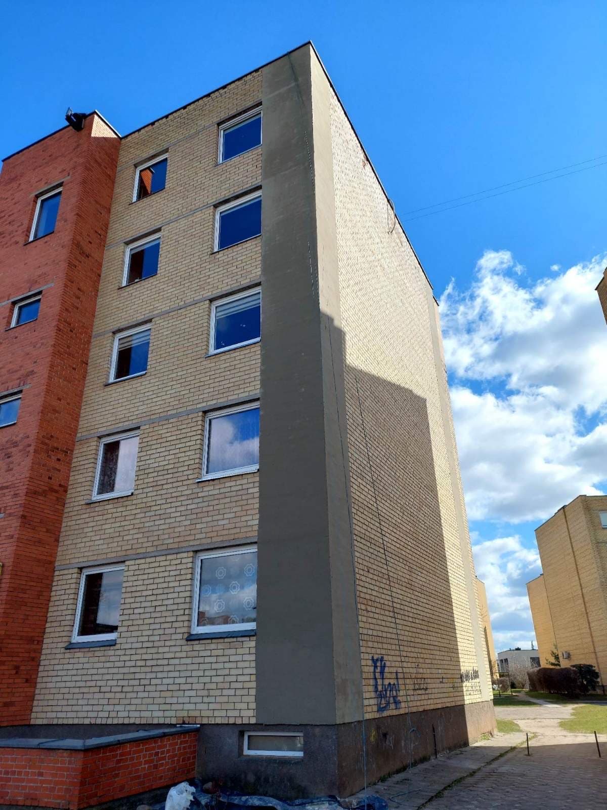 Fasadų tinkavimas aukštyje